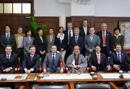 230412-0702.JPG