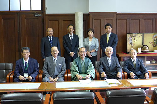 伏見区３学区自治会役員の皆さんがご来庁