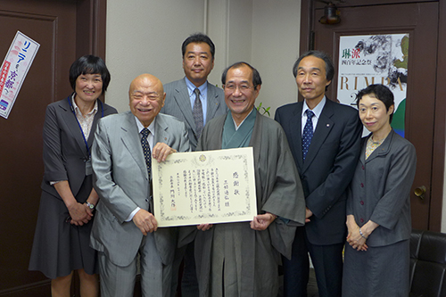 祇園辻利　三好 通弘 会長からご寄付をいただきました