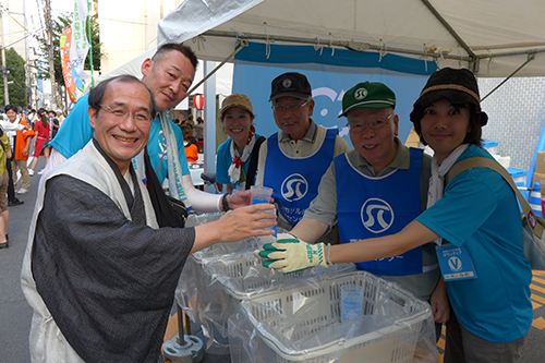 ゴミのない祇園祭へ　「エコ屋台村」オープン！　連日１，０００人のボランティアの方が大活躍！「ごみゼロ大作戦」