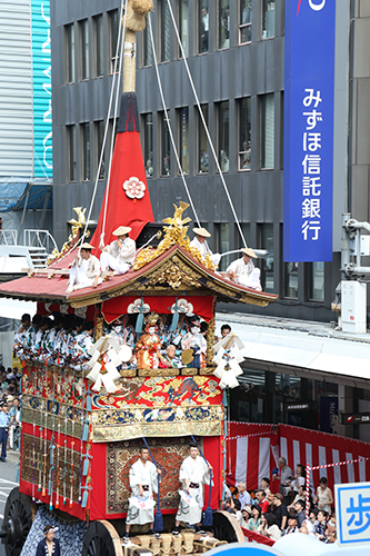 祇園祭・先祭　山鉾巡行　くじ改めの奉行役を務めました