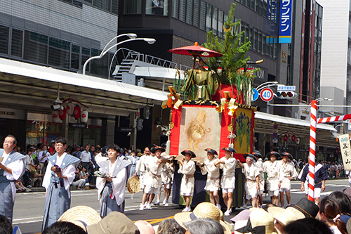 祇園祭・先祭　山鉾巡行　くじ改めの奉行役を務めました