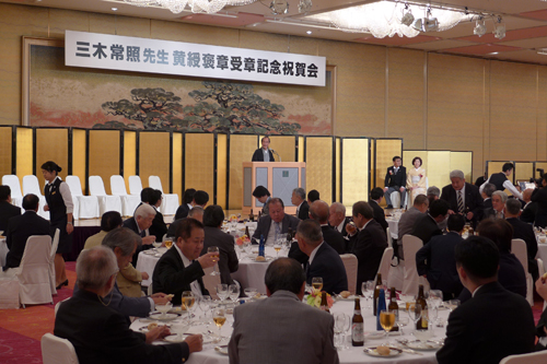 黄綬褒章受章おめでとうございます　京都府行政書士会 三木 常照 元会長