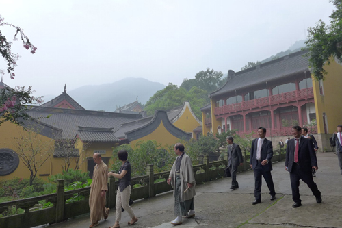 京都と杭州の宗教による縁を強く実感　隠雲寺を訪問