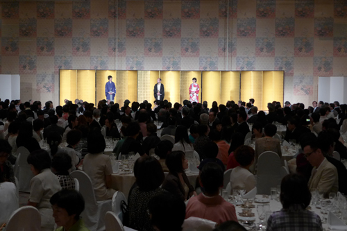 見事ないけばなを堪能　未生流笹岡９５周年祝賀会