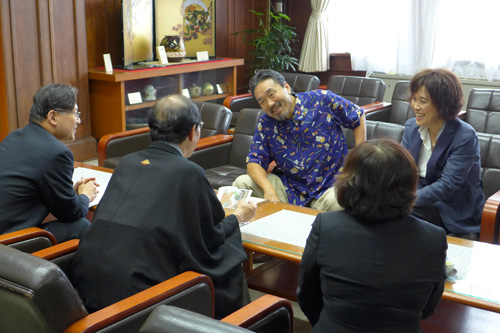 直木賞受賞作家　黒川 博行 さんに「きらめき賞」を贈呈