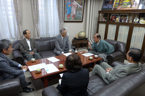 京都経済同友会 長谷代表幹事らがお越しくださいました