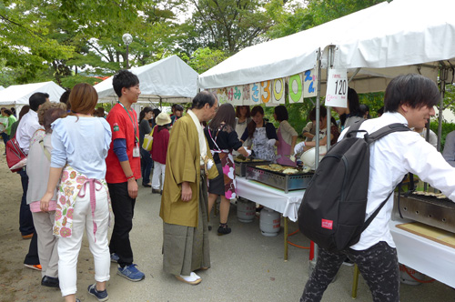 大学のまち、学生のまち・京都の象徴　第１２回京都学生祭典　大いに盛り上がりました　じっくり拝見！