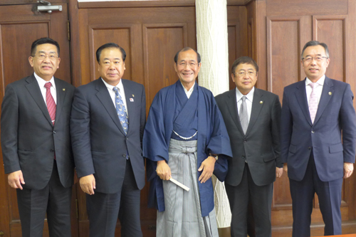 空き家活用をご紹介　岩手県市長会の皆さんがお越しくださいました