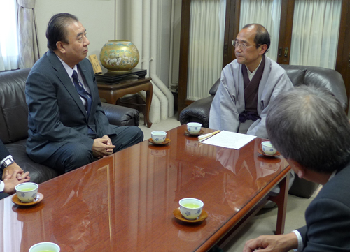 和光建物株式会社　矢口 雅彦代表取締役から「二条城一口城主募金」をいただきました