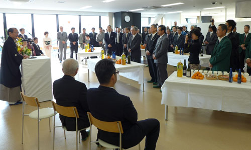 食文化の拠点　日本で最も伝統を有し今年８８周年　京都市中央卸売市場第一市場 初市式