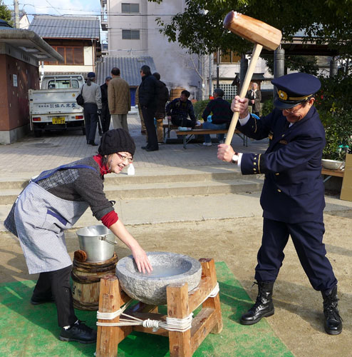 京都が誇る地域力の象徴　竹間新春賀詞交歓会・もちつき大会
