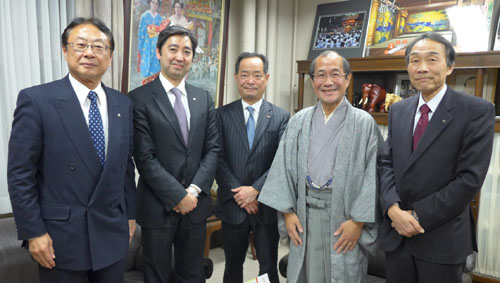 「歩くまち・京都」の推進にご尽力　髙島屋　木本 茂 社長らと懇談