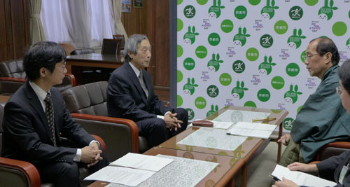 東部山間埋立処分地の延命策　廃棄物減量等推進審議会から答申