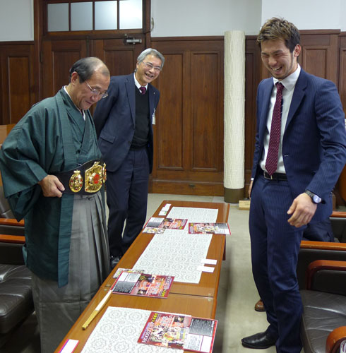 キックボクシングミドル級チャンピオン 村井 崇祐さんがお越しくださいました