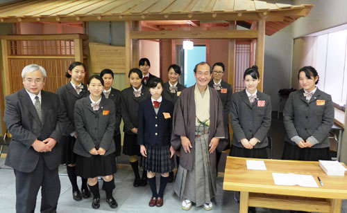 光華女子中学校・高校による茶会を訪問