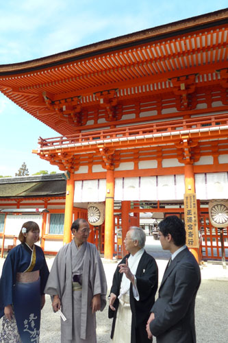 「京都さくらよさこいの可能性を探る」　下鴨神社 新木宮司と堀内学生運営委員長らと懇談