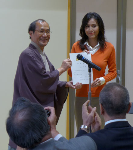 世界に誇る「京都動物愛護センター」を府市協調で開設　杉本 彩さんを名誉センター長に！