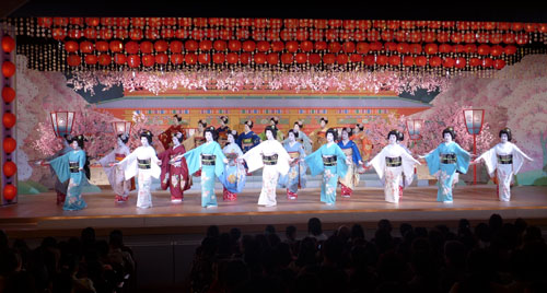 京都の花街の文化は日本の宝！　京都の子どもたちを「京おどり」に招く会 鴨川ライオンズ、宮川町お茶屋組合・芸妓組合の皆さんに深謝