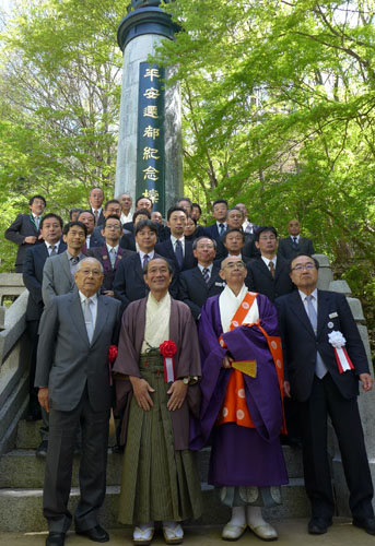 京都近代化の象徴　平安遷都記念?（とう）　修復開眼法要　偉大な先人に感謝
