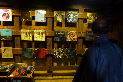 KYOTO GRAPHIE国際写真フェスティバル（4/18～5/10）～市役所前広場・嶋臺・素形・無名舎・誉田屋源兵衛黒藏～
