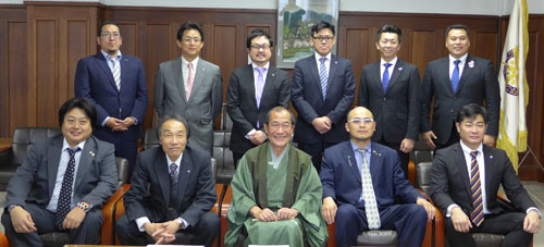 若者の力で日本を元気に！　日本一元気な「京都商工会議所青年部（ＹＥＧ）」の皆さんと懇談