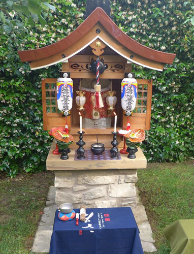 京都の伝統行事「地蔵盆」数珠回しをフィレンツェで　＠真如寺