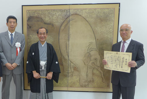 動物園に素晴らしい絵画（３点）をご寄贈　感謝