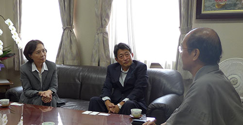 片山大阪税関長と平田京都税関支署長がご来庁