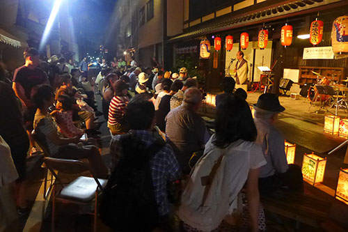 灯りでむすぶ姉小路界隈　姉小路行灯会　地域ぐるみでの町並み景観の保全、再生のモデルとして献身！