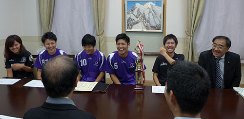 同志社大学フットサルクラブＴＲＥＢＯＬ（トレボル）　全日本大会優勝！　「京都市スポーツ大賞」贈呈