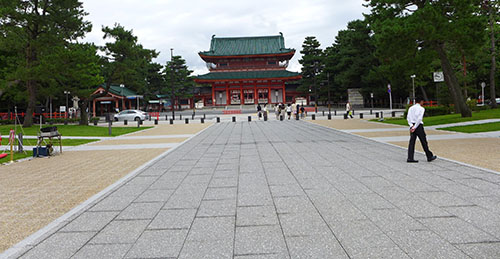 平安神宮 神宮道と岡崎公園再整備が完成！　本日（９月１日）から供用開始