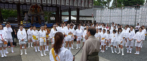 松尾大社八朔祭　女神輿やまぶき会　１８年目を迎える新しい伝統です