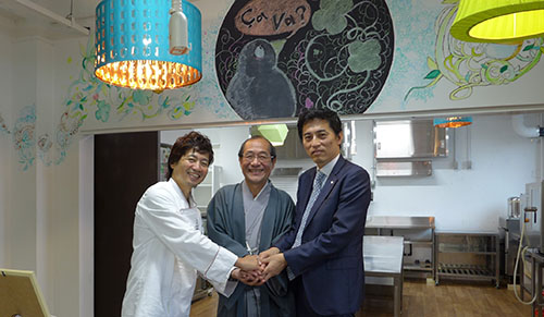 有名ショコラティエと障害のある方のコラボ「京都ショコラボ」がＫＹＯＣＡに開設
