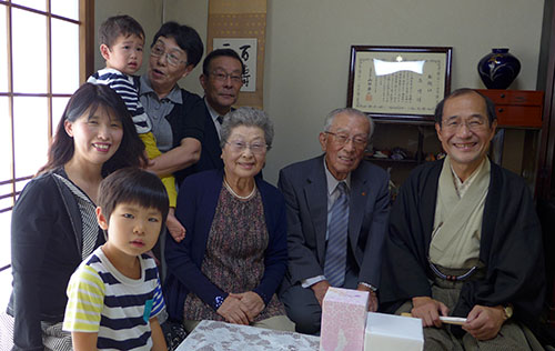 これからもお元気で！　１００歳を迎えられた皆さんをお祝いさせていただきました
